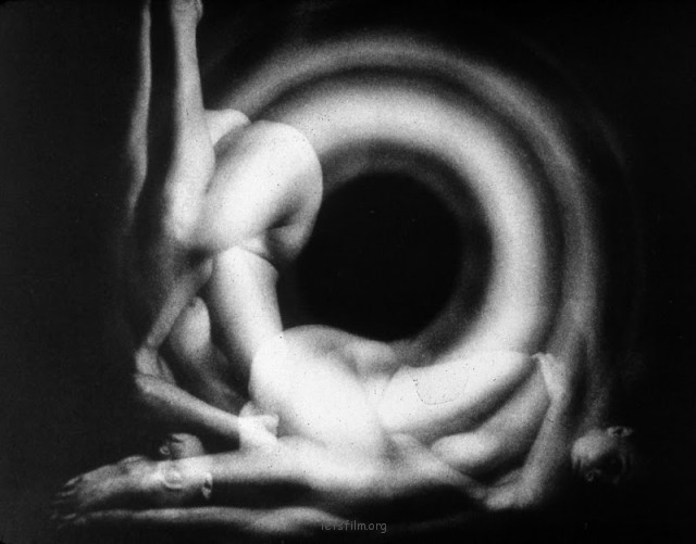 人体重曝摄影的先驱 – Charles Swedlund