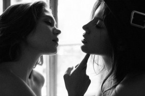 LÉA SEYDOUX 和 ADÈLE EXARCHOPOULOS