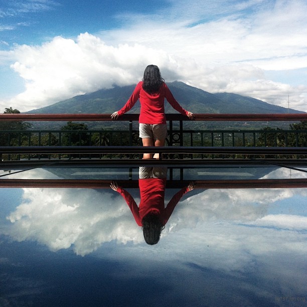 Putri Anindya