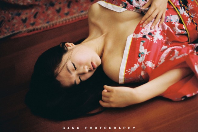 投稿作品No.1866 寂寞像一只堕落的蝴蝶，在等待一个属于自己的夏天