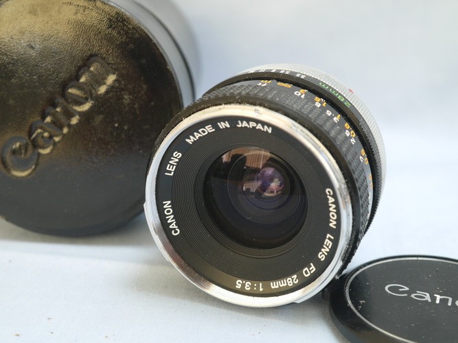 Canon FD 28mm f3.5