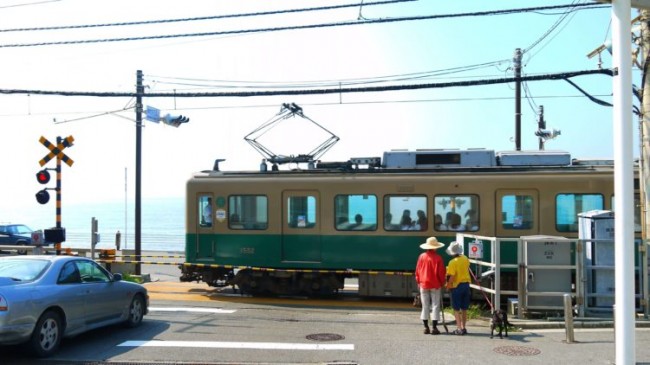 追寻路面电车：遇见日本城市风景