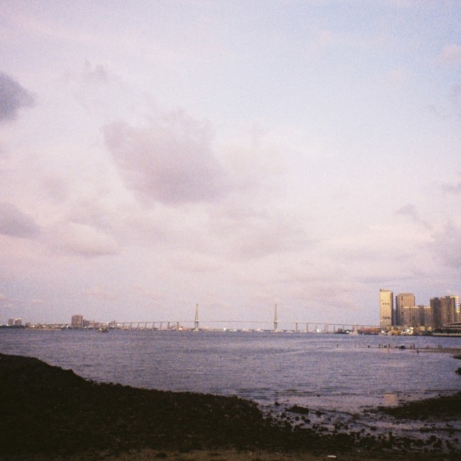 [23004] 小城的夏天。