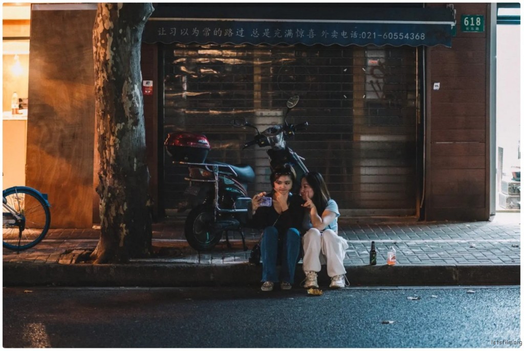 长乐路没有长乐，但路边有你