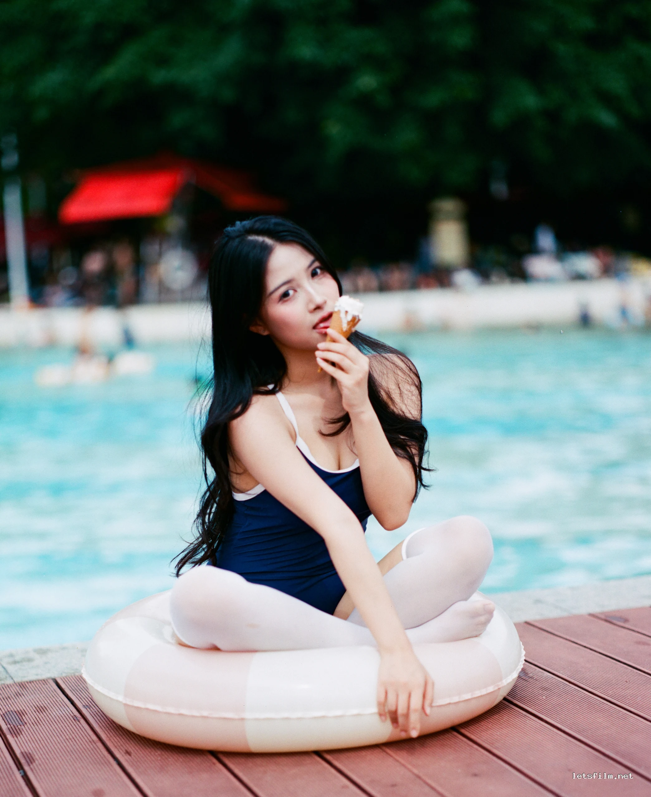 泳池的快乐时光