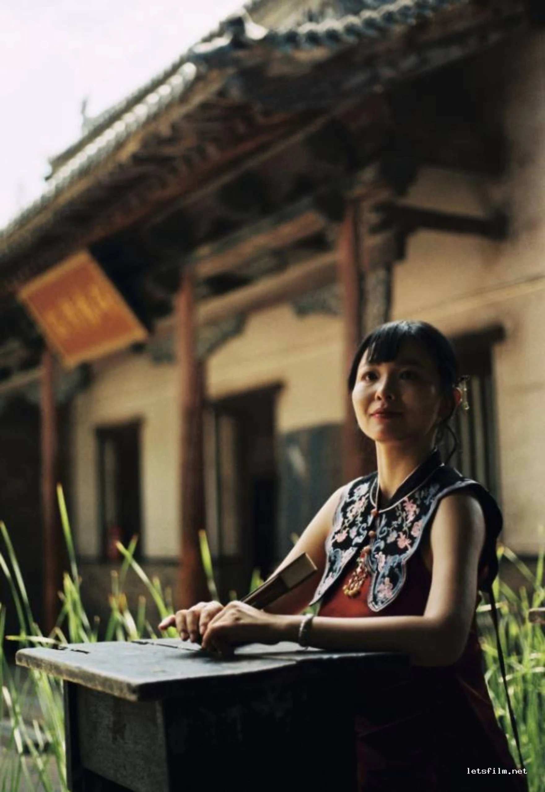 穿越在古城街巷