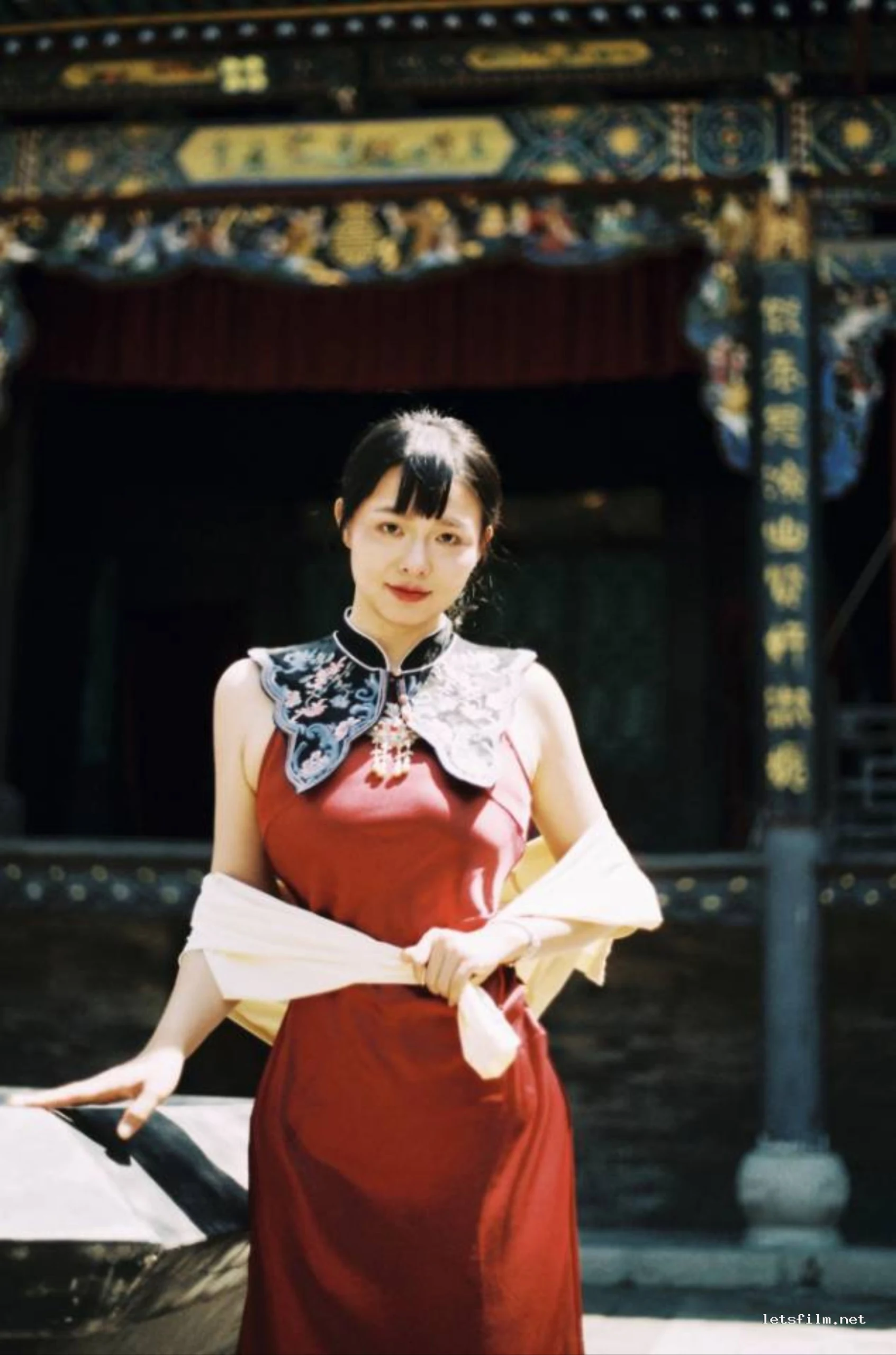 穿越在古城街巷