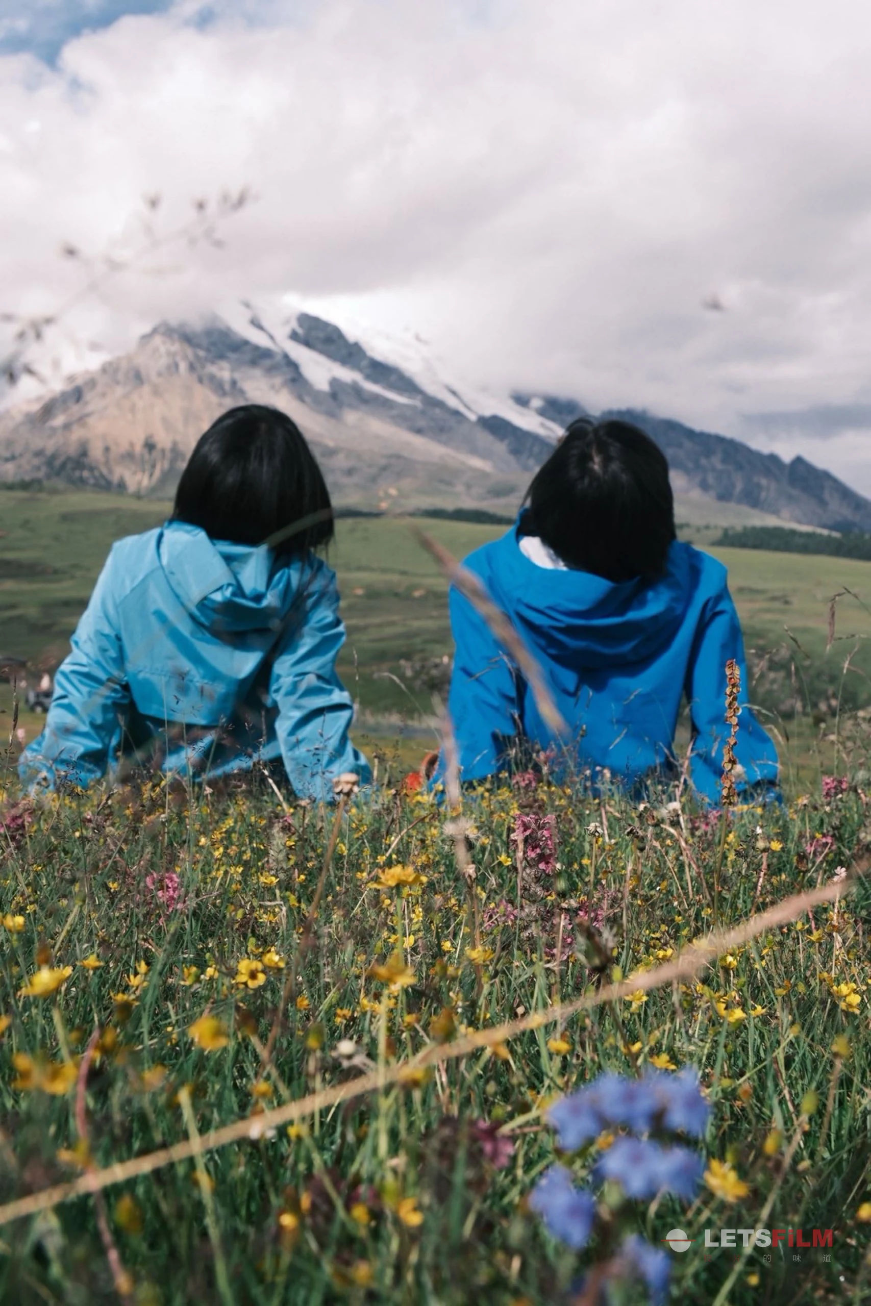 世界漫无边际 我们只有这一瞬🌫️