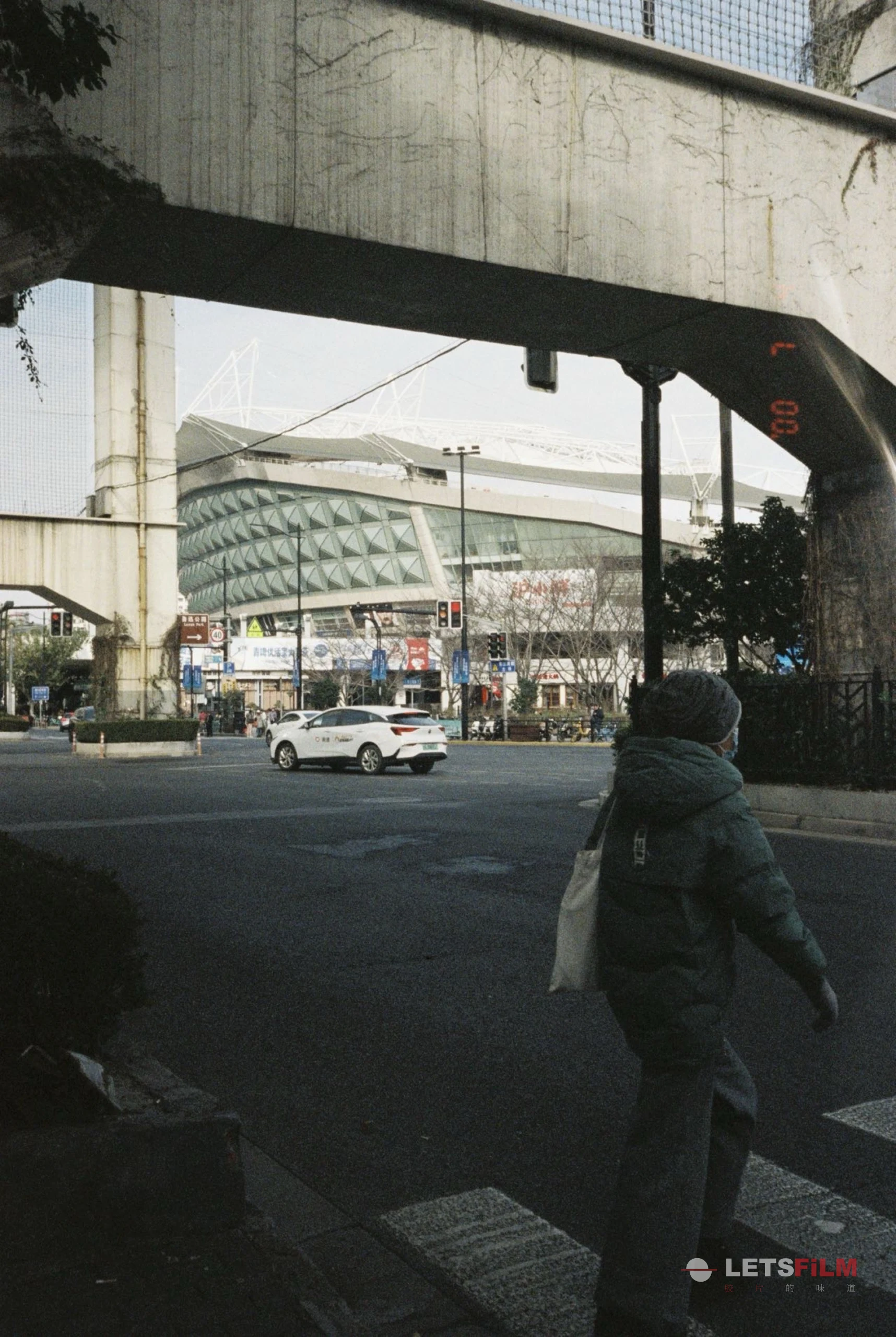 只是一瞬